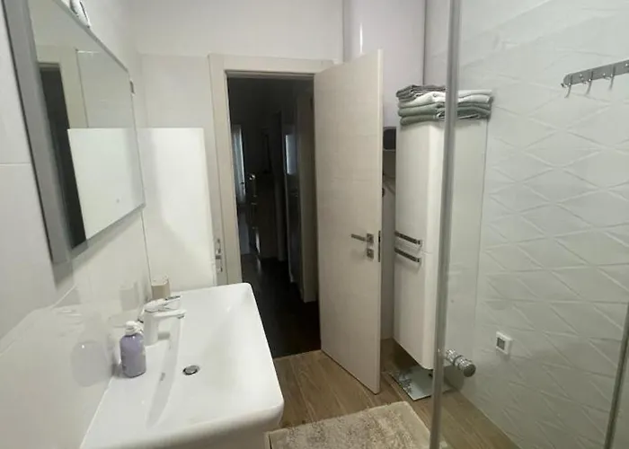 Deluxe With Garage, *