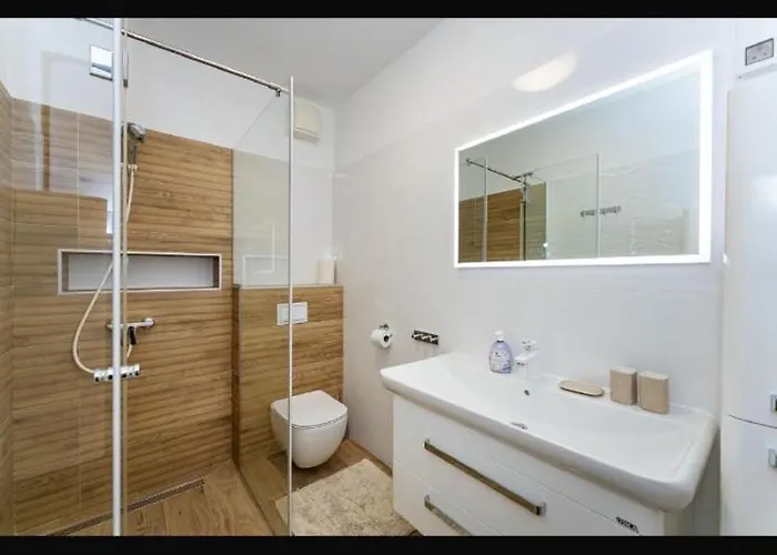 Apartmán Deluxe With Garage, *